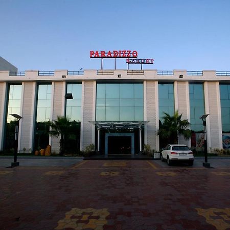 Paradizzo Resort Ajmer Exteriör bild
