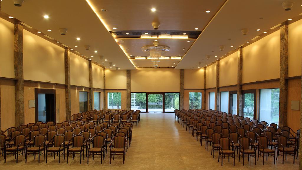 Paradizzo Resort Ajmer Exteriör bild