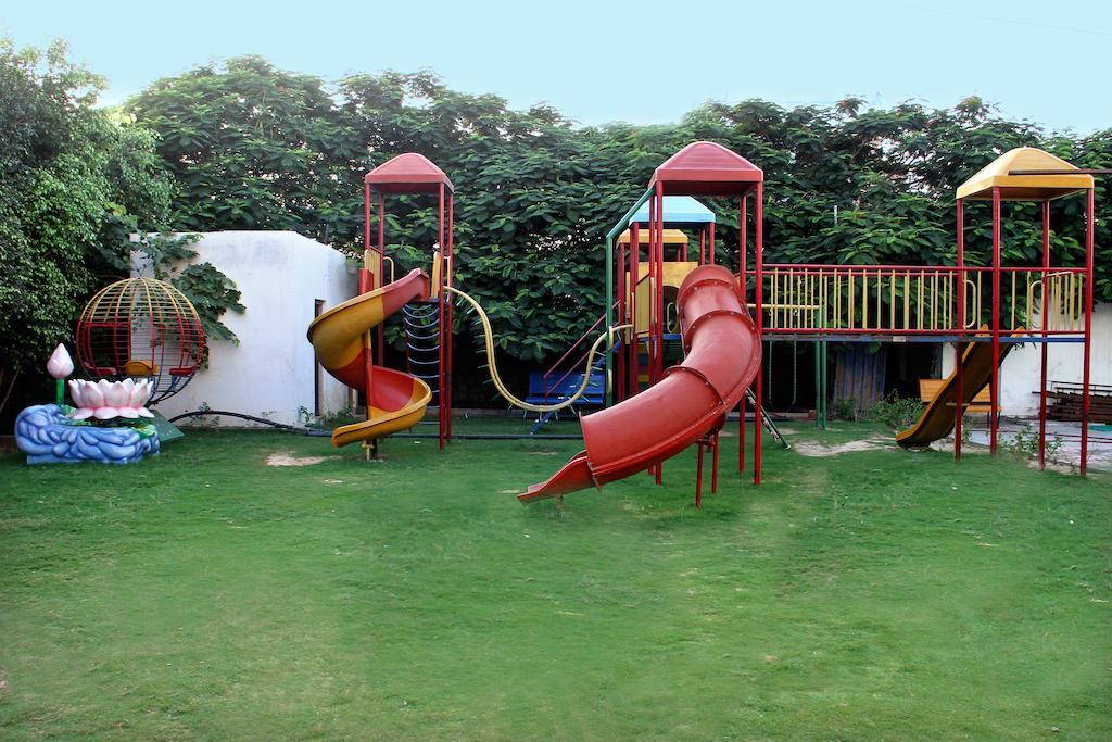 Paradizzo Resort Ajmer Exteriör bild